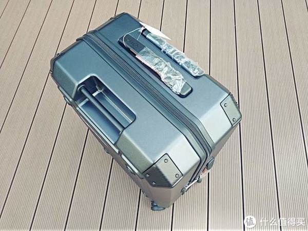 磕碰|好一个硬派型者：悠启旅行箱撒哈拉