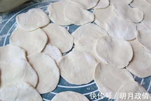 鲜味|拌饺子馅时,有人用生油有人用熟油,做错了,难怪饺子鲜味不足