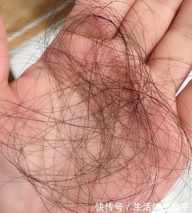 羊毛卷 女生显老的2个发型,千万别再留了!