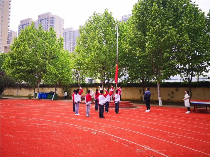 小学|小学部第十二周升旗仪式