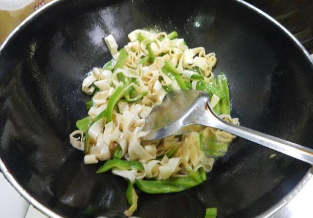 夏天到了，少吃猪肉多吃它，1斤才3块，高蛋白低脂肪，比肉还香