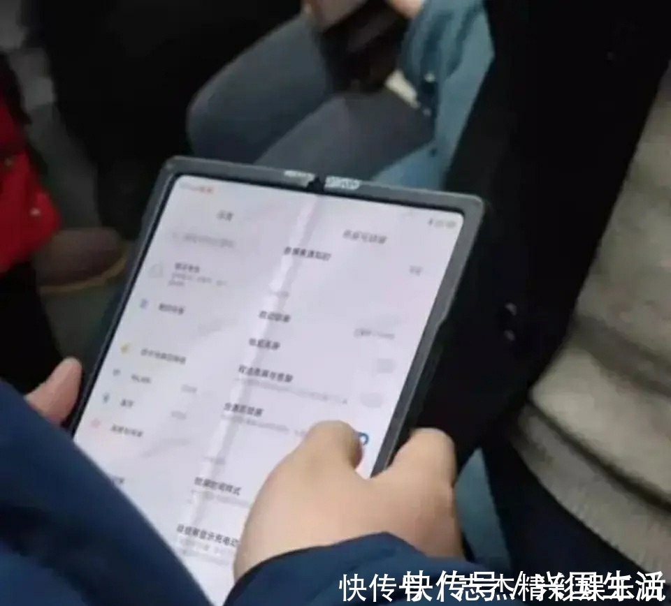 oppo|小米首款折叠屏也要来了，又是折叠手机中的价格屠夫