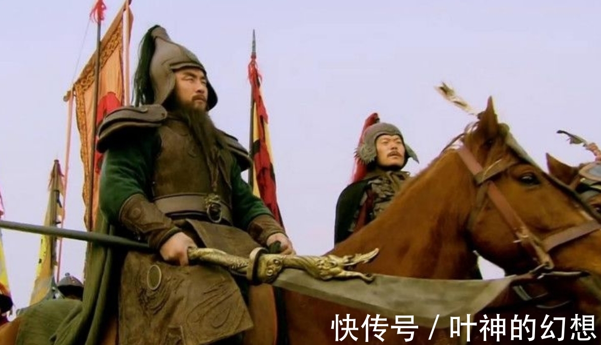 水浒传@关胜和林冲谁更猛？从几次厮杀来看，林冲有一点比关胜还强