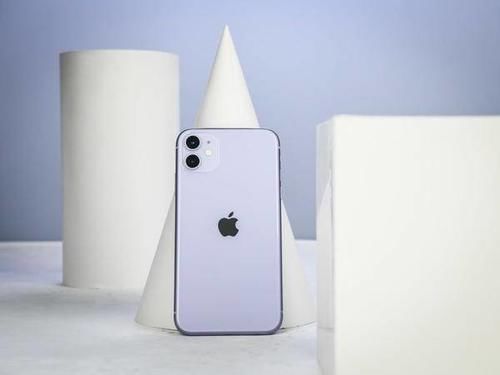 iPhone11|手机热卖榜：华为全军覆没，红米跻身前五，iPhone11销量第一