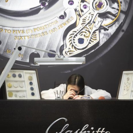 瑞士高级制表工艺展示消博会受热捧，品牌称未来将瞄准年轻消费群体