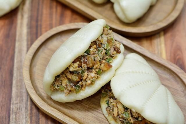 荷叶饼肉夹馍，卤肉软糯浓香有窍门，荷叶饼一次发酵省时间