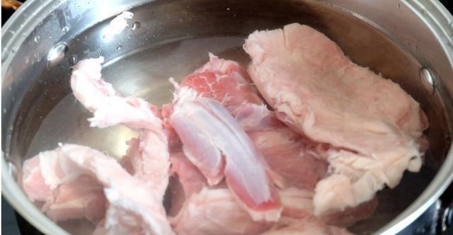 炖羊肉最“忌”两种调料，加了就等于毁了羊肉，大部分人都不懂