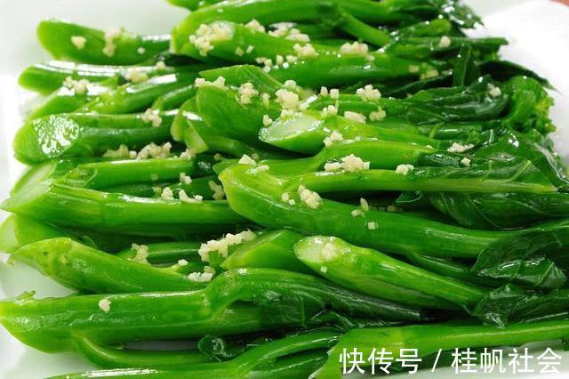 松柳苗|女性担心老太快,常吃3种食物,补充营养,滋阴养肾,早吃早好!