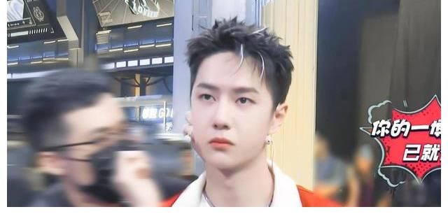 王队长|王一博这就是街舞4,王队长就是帅得特别的,得劲儿!如鱼得水