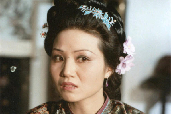 宝玉#元春支持薛宝钗的金玉良缘,却赐给她2串红麝香串:贾家绝后隐秘