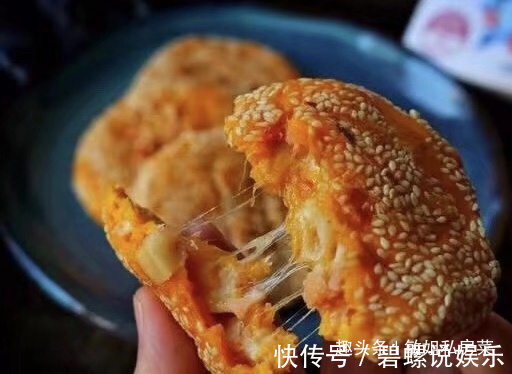 南瓜饼新吃法，不放水，不放油，不煎不炸，香味扑鼻，好吃不上火