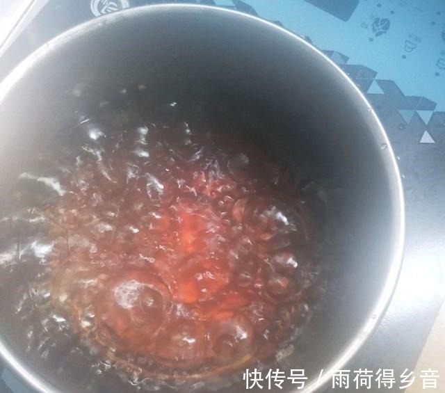 清热解暑|夏季必备龟苓膏,清热解暑,降火除烦闷,做法简单又美味,好吃!