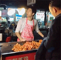 |搞笑GIF段子:我们男人的心酸啊,你们女人是不会懂的!