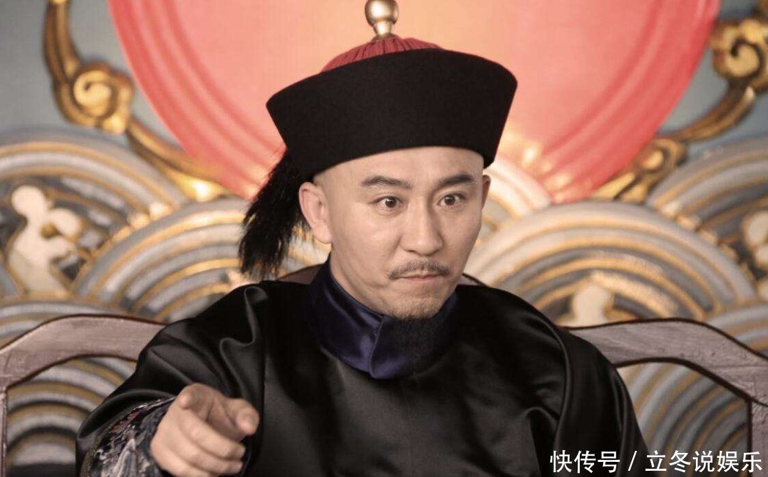  四名县令行酒令，少年加入后，为何县令恼羞成怒下令衙役捉拿他
