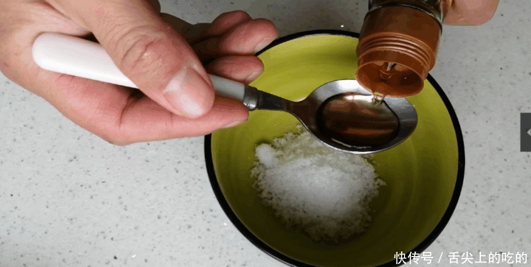 做出|大白菜怎么吃?白菜百吃,一碗芡汁,做出不一样的味道