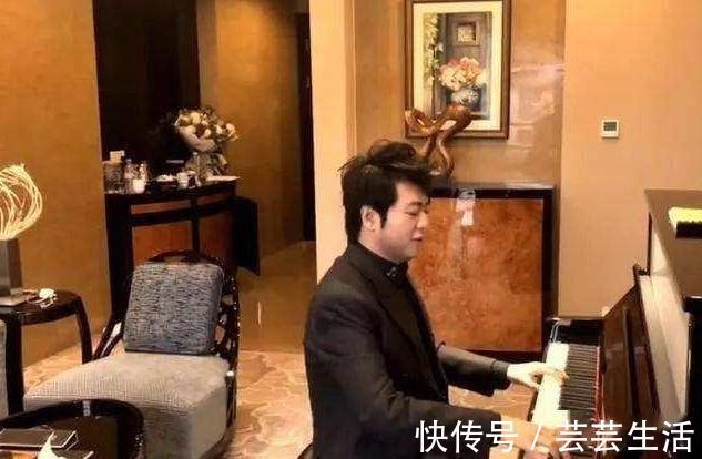 豪宅|晒晒郎朗住的豪宅,光客厅就有三层楼高,楼梯设计超像钢琴键