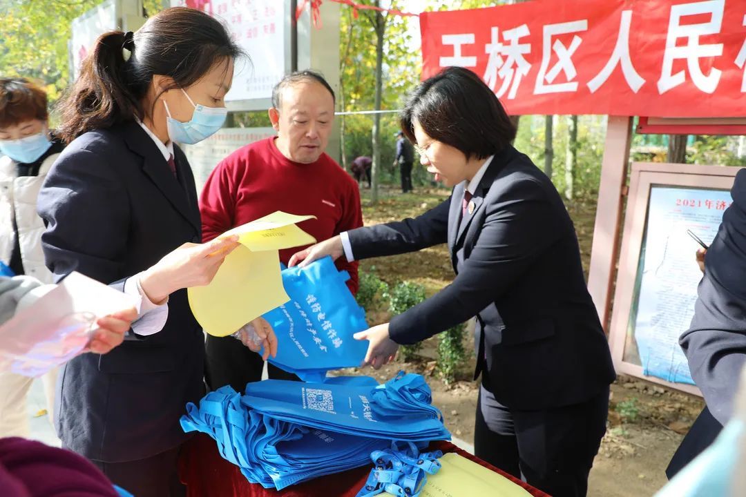 检察服务队|“初心检察服务队”送法进社区