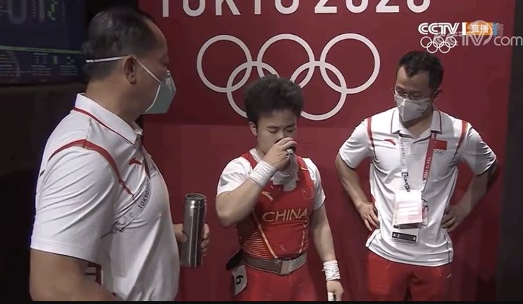 东京奥运|曼曼看奥运丨头绳、美甲、保温杯……奥运同款成爆款