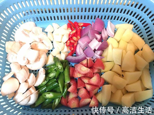 这个菜在外面吃164，在家自己做只花40，味道一点不比外面差