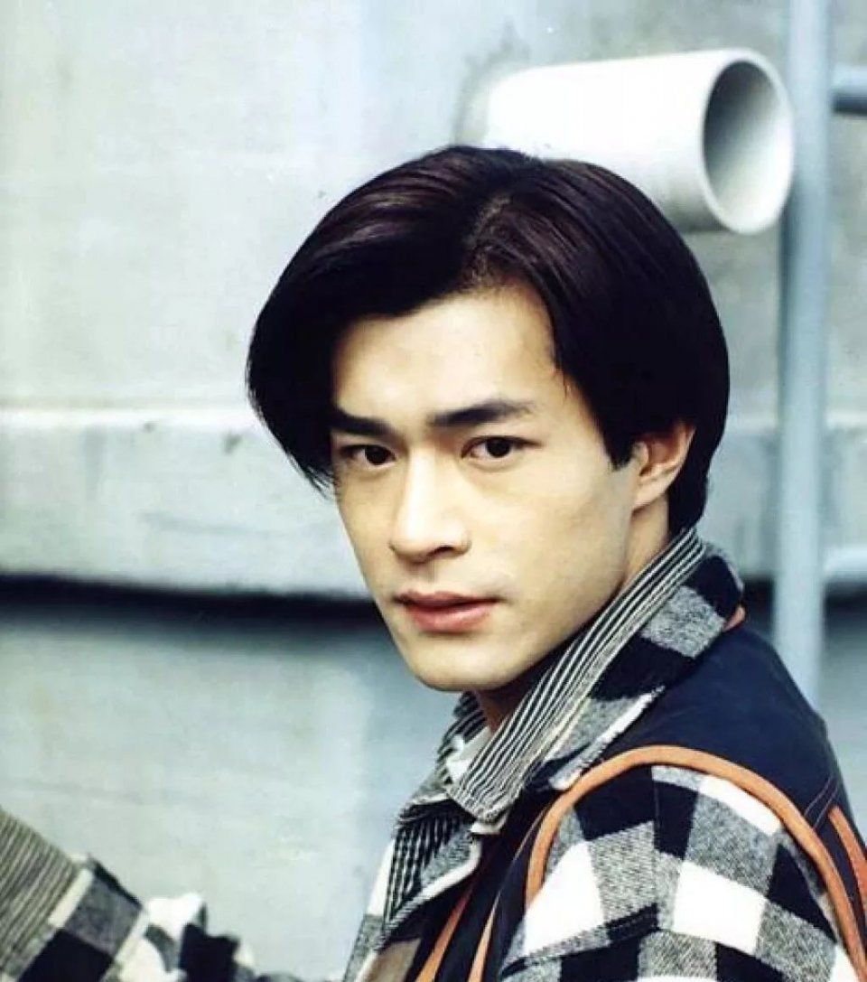  尴尬|十级学者鞠婧祎，“鞠学”体系自成一派，比“凡学”更尴尬