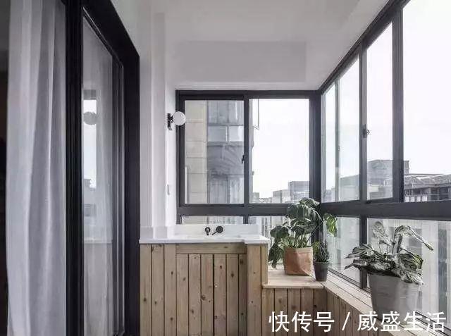 钢化玻璃|开放式阳台装修时,一定要记住的5个点,被大多数的人都忽略了