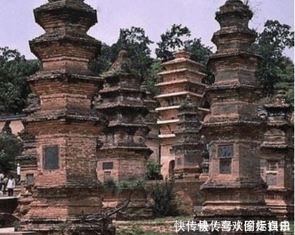 老年|1983年,在中国的一名美国游客拍摄的嵩山少林寺