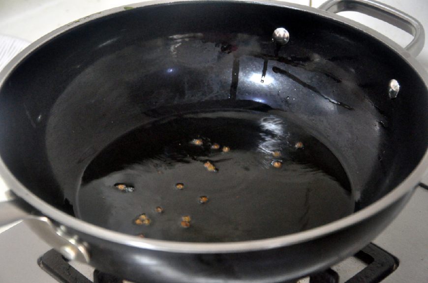 这菜贵是贵点,却是宴客的硬菜,鲜辣爽口,很多人爱吃却不会做