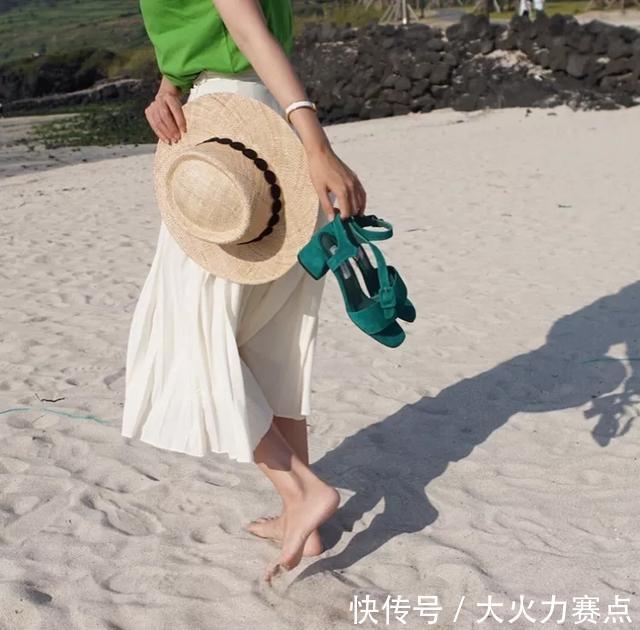 下周穿什么,想穿出30岁女人的优雅,这些气质搭配,你该看看