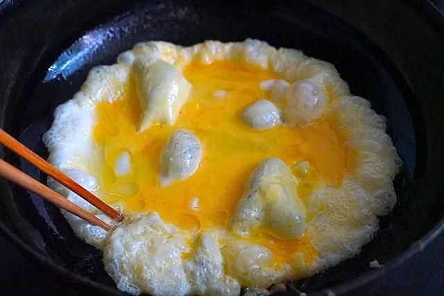 金针菇|明日小暑,吃饺子就吃这馅,比肉馅香,一口恨不得吃2个,真过瘾