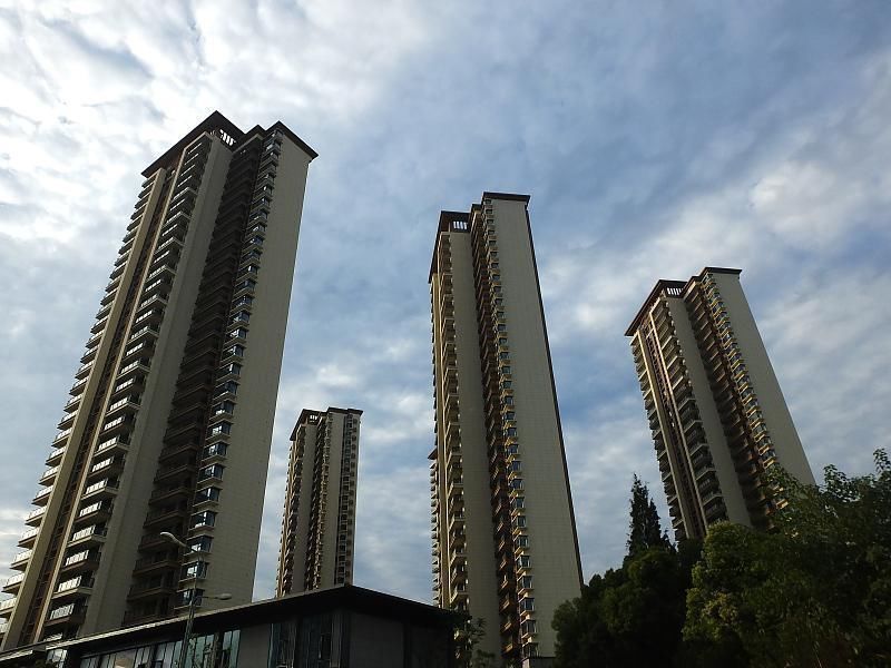 买房|买房时,这3种楼层不建议买,有过来人表示住着不舒适