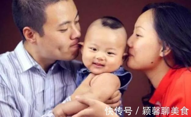 户外运动|双胞胎姐妹,一个喝牛奶一个喝豆浆,长大后俩人差距很明显