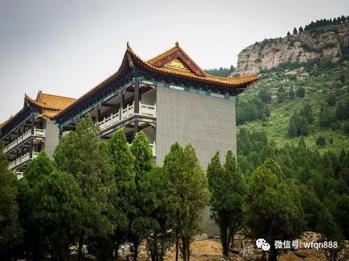 一首诗@高僧写下一首诗,短短4句,无一生僻字,其中一句却至今无人能懂