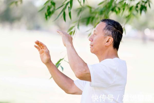 长时间|夏季养生补阳其气？医生提醒：若经常做这4件事，阳气可能会溜走