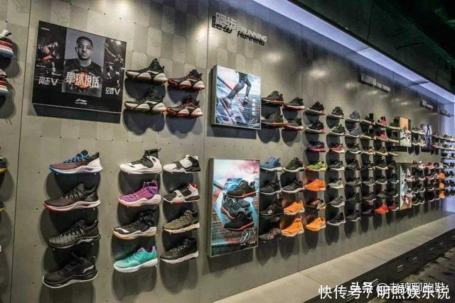 老魏|网上买跑鞋,和去实体店买有差别吗?亲身体会:太不一样了