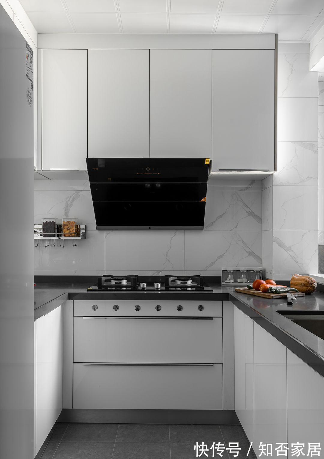 电动牙刷|新婚夫妻的新家,加上专属设计,打造个性鲜明的舒适美家