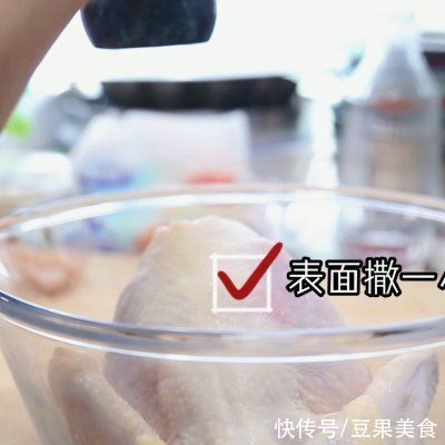 微波炉|健康的烤全鸡自己做！超简单哒！一口下肚，唇齿留香