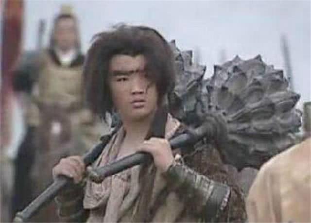 名将|古代名将真的都是力大如牛,用上百斤的兵器吗到底有多大重量呢