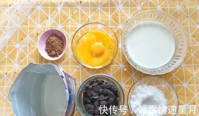 打蛋器|在家自制巧克力冰淇淋,醇香细腻无冰碴,掌握窍门一次就能成功!