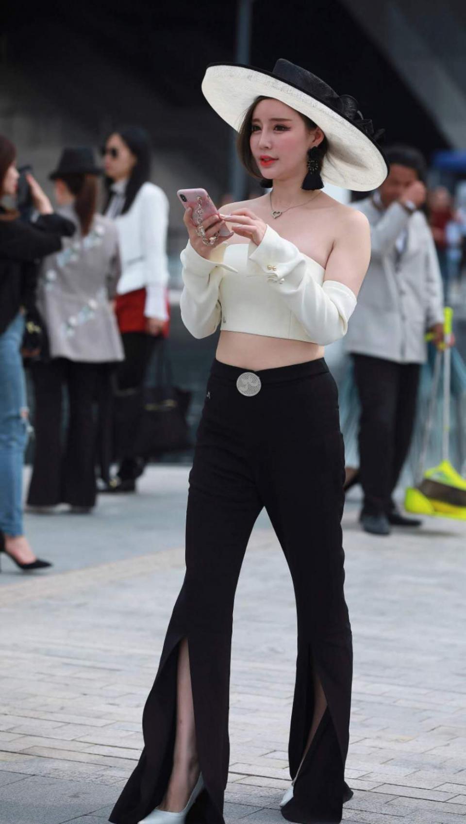 穿搭 小姐姐, 甜美仙气十足, 穿搭个性前卫魅力十足