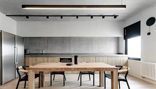 齐家依依|75㎡一居室，收纳从入户做起，卧室挤衣帽间，偷空间毫不输日本人