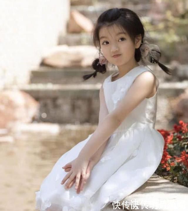 4岁出道的阿拉蕾,年收入一百万,现状如何“真是换脸式成长啊”!