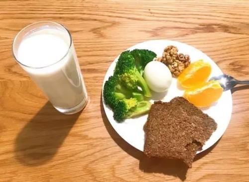 血糖控制|怎样把血糖控制在5.6以下?专家告诉你:建议日常注意“2忌3宜”