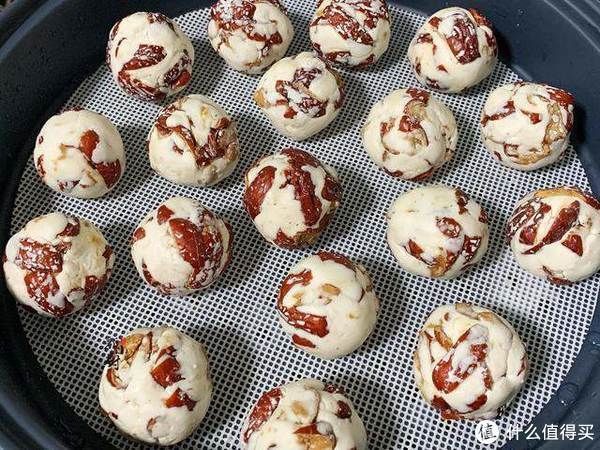 自从学会糯米糕这个做法，我家三天两头做一次，孩子点名要吃