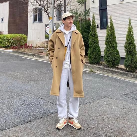 今夏令人上瘾的“校服”套装