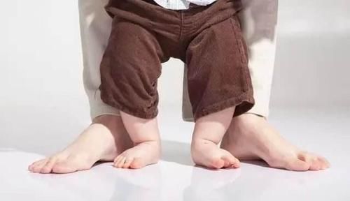 光脚|宝宝夏天可以不穿袜子吗?儿科医生给出答案,多数人后悔知道晚了
