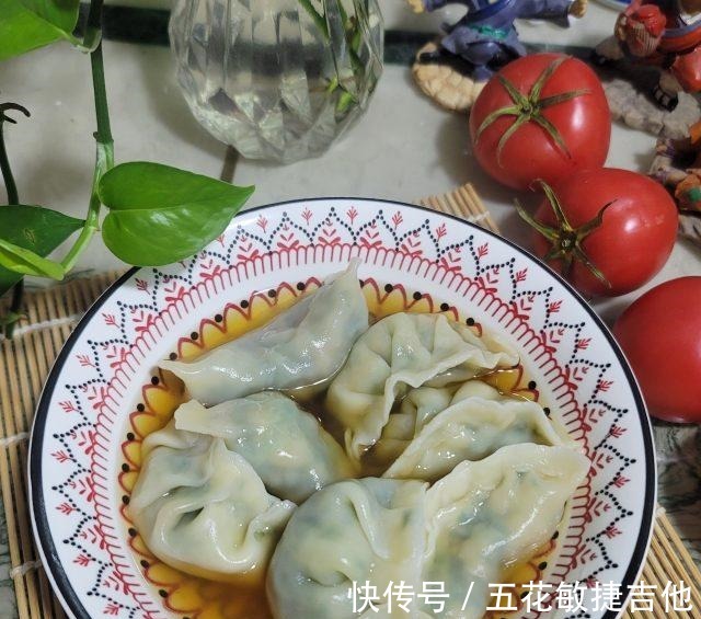美食天下|虾皮鲜肉韭菜水饺,味道很鲜美,超好吃!