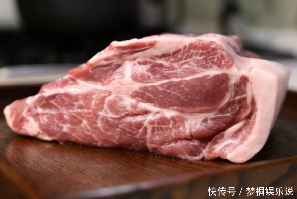 摊贩|老人常说“早不买猪肉,晚不买豆腐”,摊贩老板道出原因,很真实