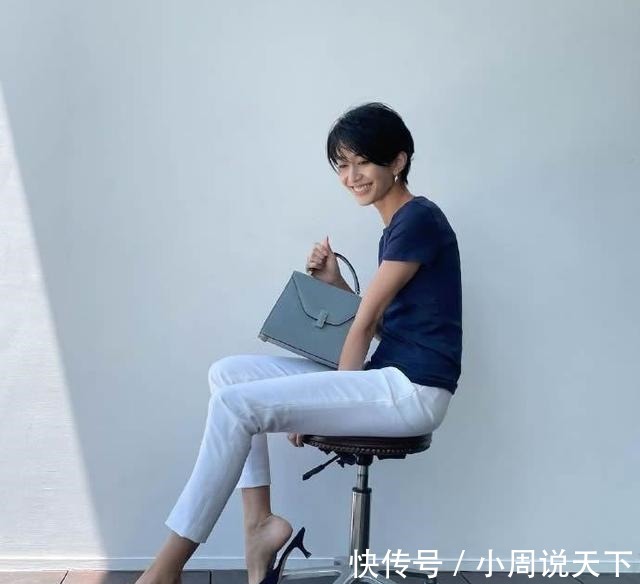 穿搭 凭着一头“短发”,中年的她美得高级!3大穿搭要点,学会你也行!