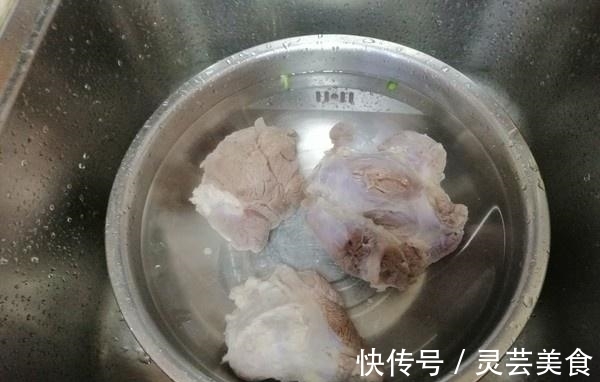 营养师随身查|夏天遇到“它”就不用犹豫了，钙是牛奶的6倍，一买就是三四斤！