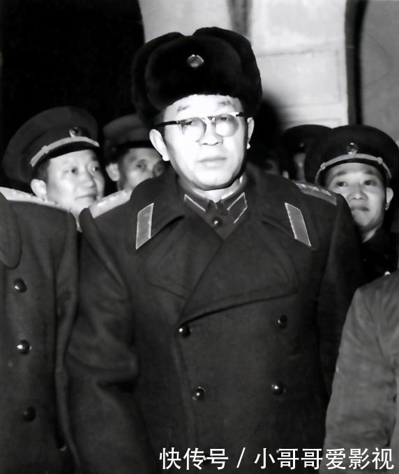 黄克诚|长征,土豪舍其子不舍其财,其子后成我军团长牺牲,黄克诚厚葬之